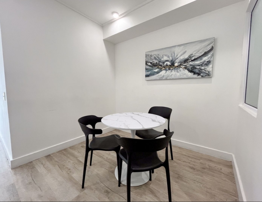 2 Bedroom Property for Sale in Woodstock Western Cape